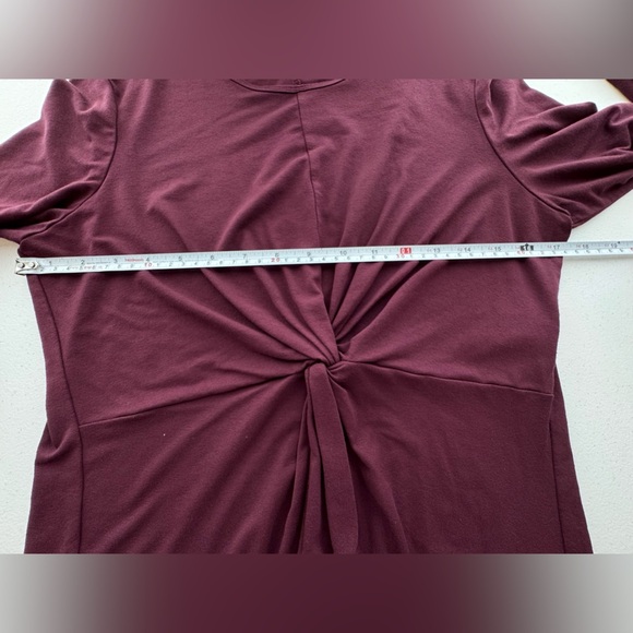 Neiman Marcus Twist Front Long Sleeve Blouse Size Medium - Picture 7 of 8